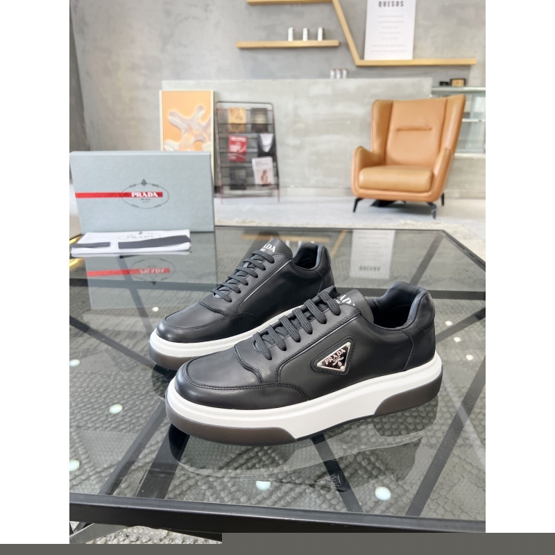 Pra*a casual shoes